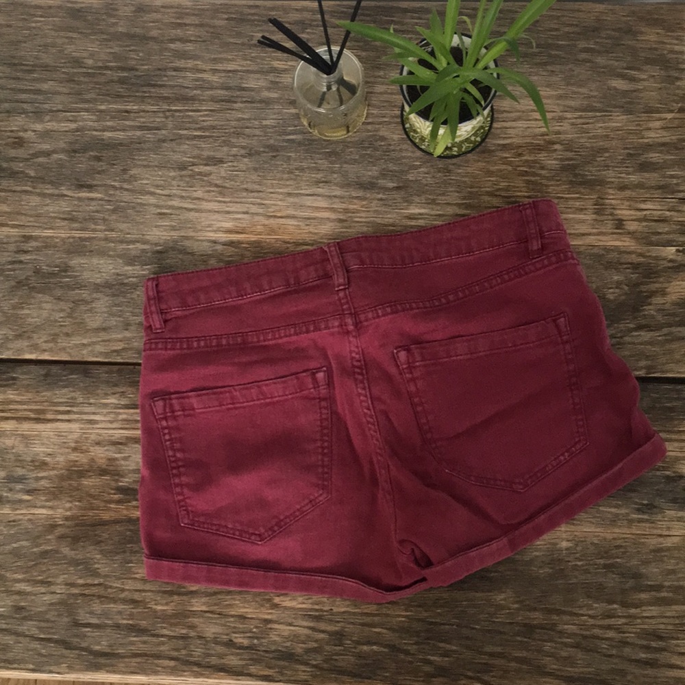 Mid Rise Short - Picture 2 of 4